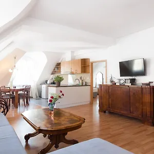Jacob Apartment
